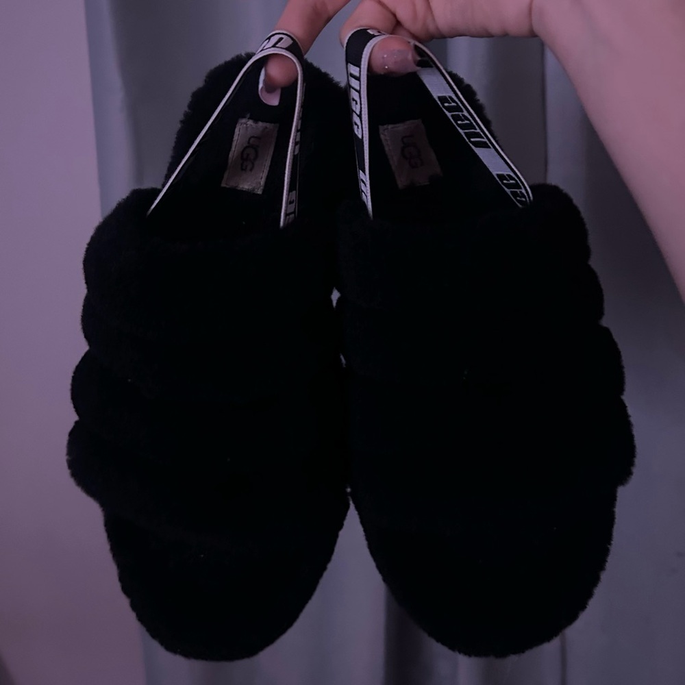 Black Fuzzy Slippers with Logo Strap